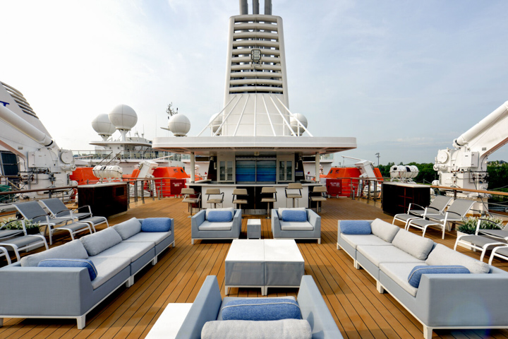 Observation Deck & Solar Bar on the Ocean Explorer