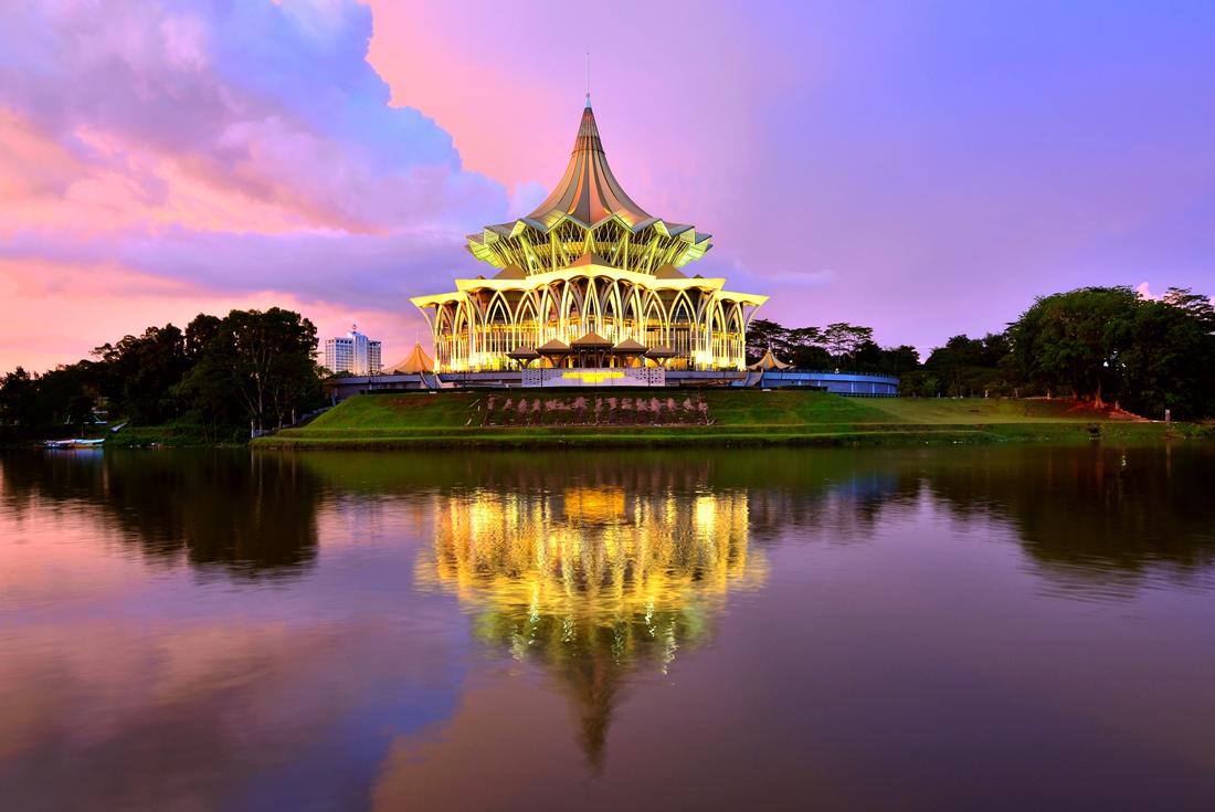 Intrepid Travel malaysia sarawak Dewan Undangan Negeri temple river