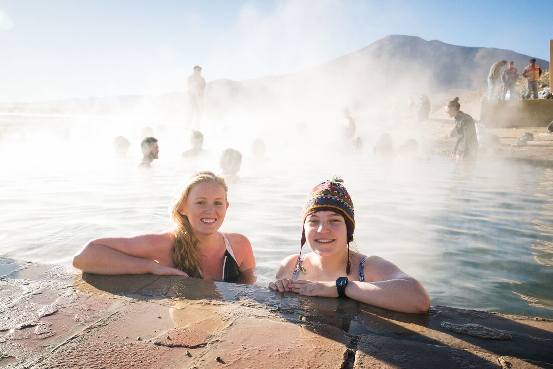 GGYB_bolivia-salar-de-uyuni-salt-flats-hot-springs